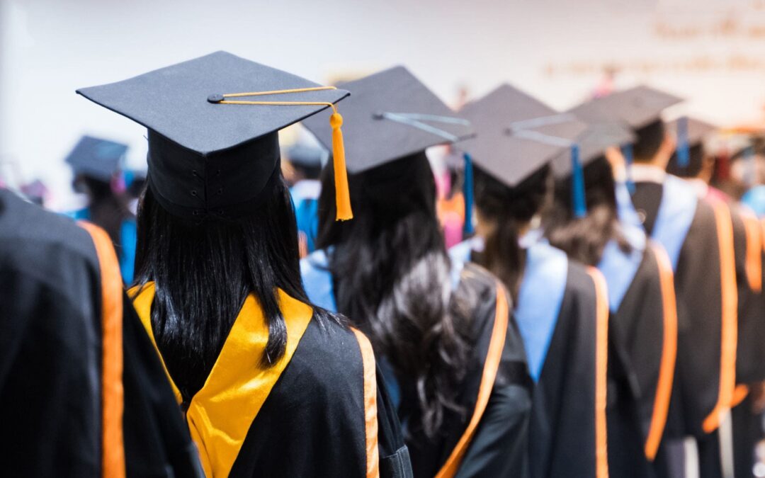 Switching From UK Graduate Visa To Skilled Worker Visa In 2025